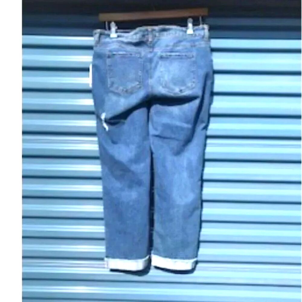 Women's Size: Large {12-14} Maternity Boyfriend Jeans Time and Tru . New w/ Tags - Picture 2 of 4